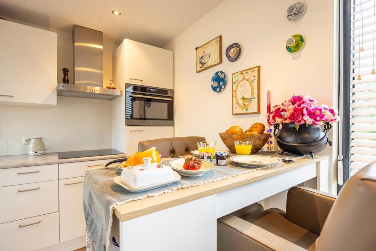 Maasparcje Ecolodge K2 Roermond Luaran gambar